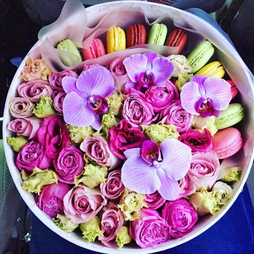 Круглая коробка с Орхидеями "Фея"